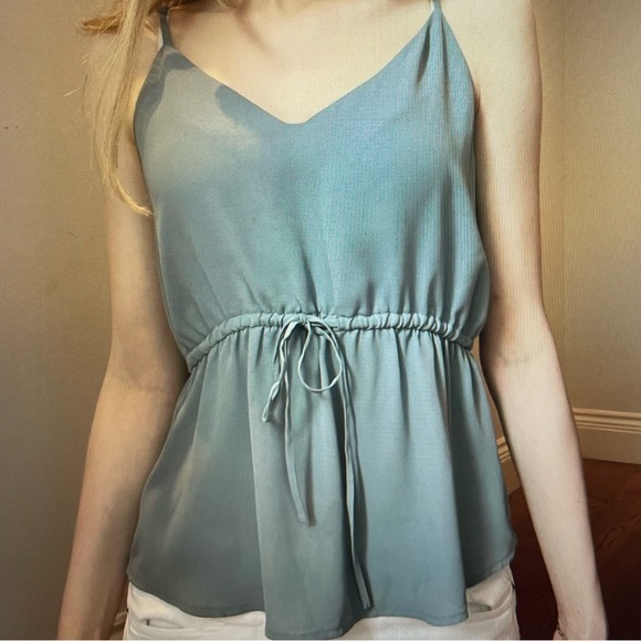 Aritzia Babaton Warren Camisole Tank Top Size M - Picture 4 of 5